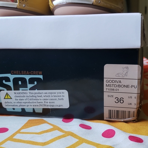 NIB - Brand new Mustard & Bone Godiva pump - Picture 11 of 11